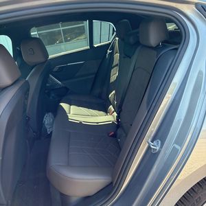 صورة مصغرة 34 لـ 2026 BMW 550E XDRIVE