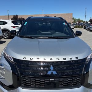 صورة مصغرة 15 لـ 2025 Mitsubishi OUTLANDER PHEV SEL BLACK EDITION