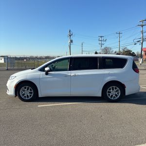 CHRYSLER PACIFICA TOURING L - 3
