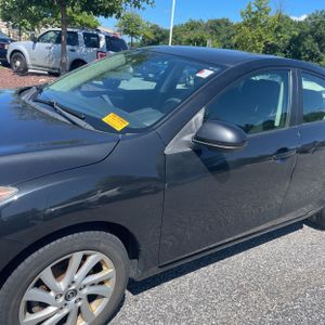 2013 Mazda MAZDA3 I GRAND TOURING 照片 2