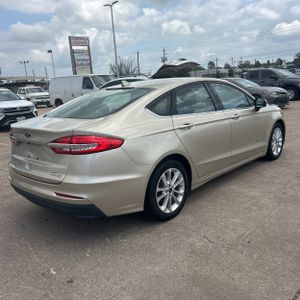 FORD FUSION HYBRID SE - 8