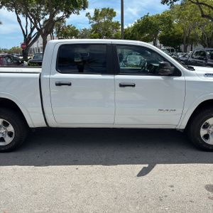 صورة 11 لـ 2025 RAM 1500 LONE STAR