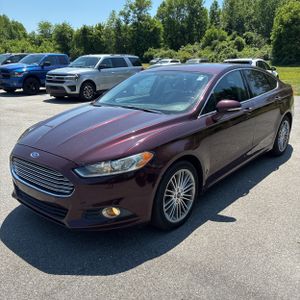 FORD FUSION SE - 1