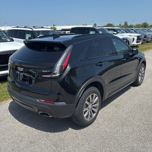صورة 8 لـ 2022 Cadillac XT4 SPORT
