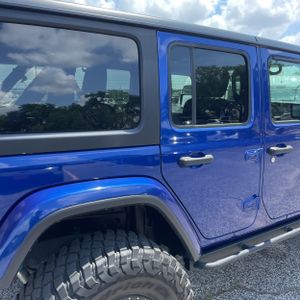 JEEP WRANGLER UNLIMITED SAHARA - 9