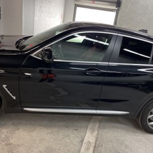 صورة 4 لـ 2023 BMW X4 XDRIVE30I