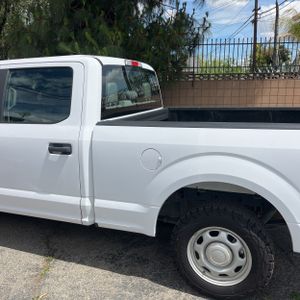 FORD F-150 XL - 6