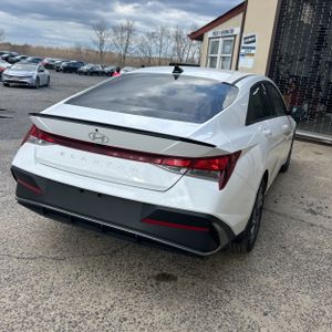 HYUNDAI ELANTRA SEL SPORT - 8