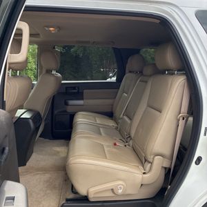 2010 Toyota SEQUOIA SR5 — фото 38