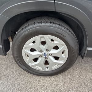 2019 Subaru FORESTER BASE — миниатюра 19