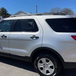 FORD EXPLORER BASE - 6