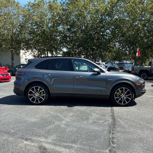 2019 Porsche CAYENNE E-HYBRID — фото 10