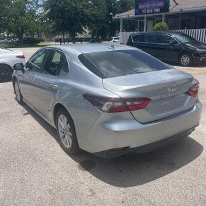 2021 Toyota CAMRY LE photo 5