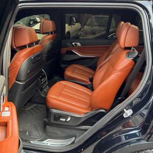 صورة مصغرة 34 لـ 2021 BMW X7 M50I