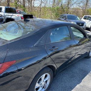 HYUNDAI ELANTRA SE - 8