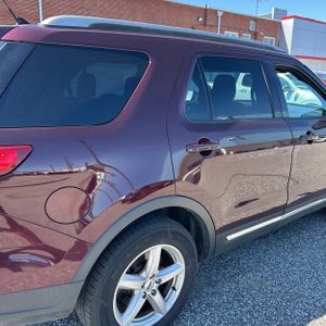 FORD EXPLORER XLT - 9