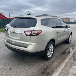 CHEVROLET TRAVERSE LT - 8