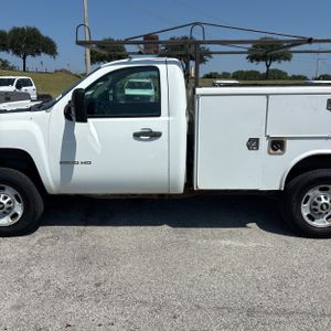 2011 Chevrolet SILVERADO 2500HD WORK TRUCK — фото 4