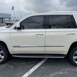 CADILLAC ESCALADE LUXURY - 4