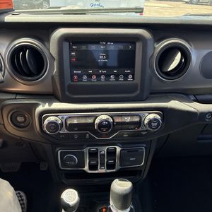 صورة مصغرة 41 لـ 2022 JEEP GLADIATOR WILLYS