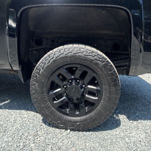2016 Chevrolet SILVERADO 2500HD LT — миниатюра 18