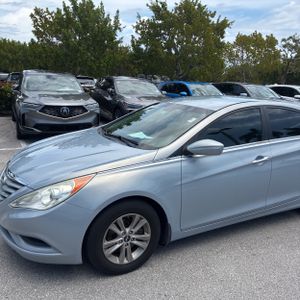 HYUNDAI SONATA GLS - 2