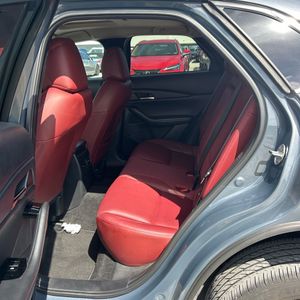 صورة مصغرة 33 لـ 2024 Mazda CX-30 2.5 S CARBON EDITION