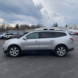 CHEVROLET TRAVERSE LT - 3