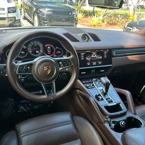 2021 Porsche CAYENNE GTS COUPE 缩略图 36