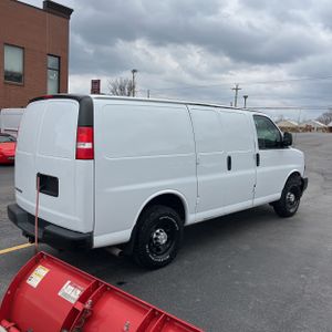 CHEVROLET EXPRESS CARGO 3500 - 8