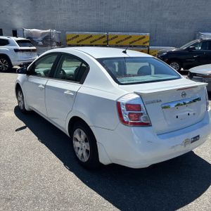 NISSAN SENTRA 2.0 - 5