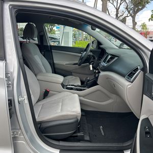 صورة 32 لـ 2018 Hyundai TUCSON SEL