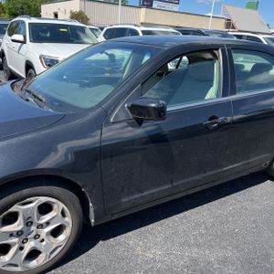 FORD FUSION SE - 2