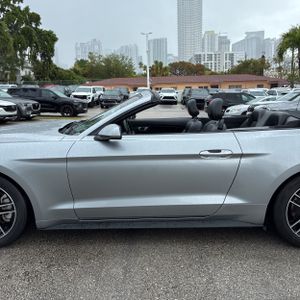 FORD MUSTANG ECOBOOST PREMIUM - 4