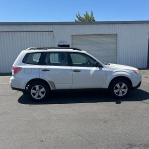 2011 Subaru FORESTER 2.5X — фото 10