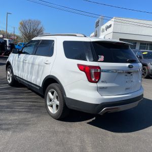 FORD EXPLORER XLT - 5
