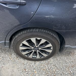 2017 Subaru OUTBACK 3.6R LIMITED — миниатюра 17