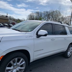 CHEVROLET SUBURBAN HIGH COUNTRY - 2