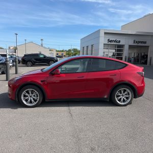 TESLA MODEL Y LONG RANGE - 3