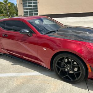 صورة 13 لـ 2018 Chevrolet CAMARO SS