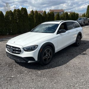 MERCEDES-BENZ E-CLASS - 1