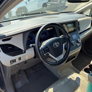 2015 Toyota SIENNA XLE 8-PASSENGER 缩略图 39