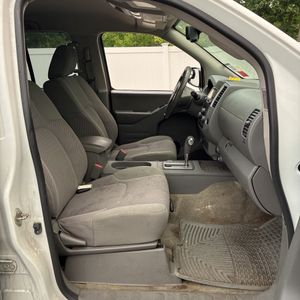 2017 Nissan FRONTIER SV thumbnail 33