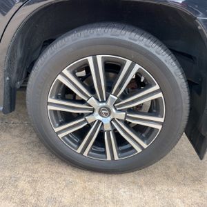 2020 Lexus LX 570 THREE-ROW 缩略图 18