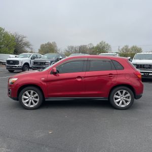 MITSUBISHI OUTLANDER SPORT ES - 3