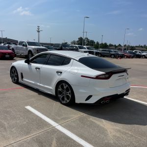 KIA STINGER - 5