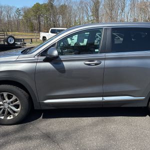 HYUNDAI SANTA FE SE - 4