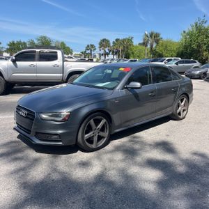 AUDI A4 2.0T PREMIUM - 1