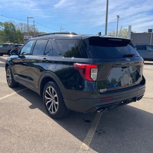 FORD EXPLORER ST - 5