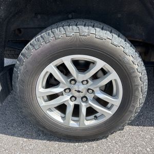 صورة 19 لـ 2019 Chevrolet SILVERADO 1500 RST